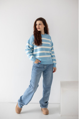 Светр жіночий